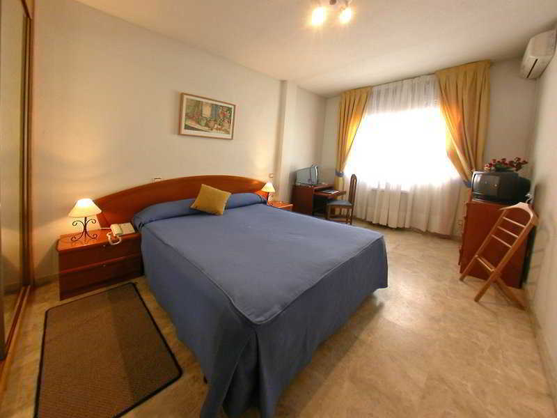 Stylish City Apartamentos Madrid Room photo